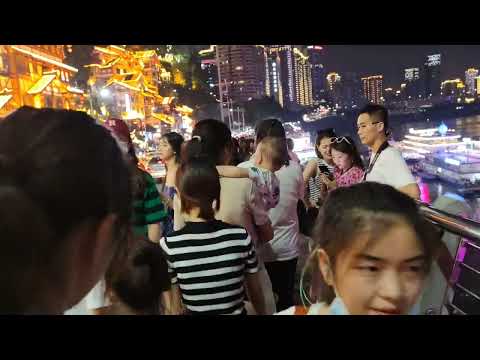 洪崖洞沿江夜景街拍 Steet photograph at night in Hongya cave.Chongqing.