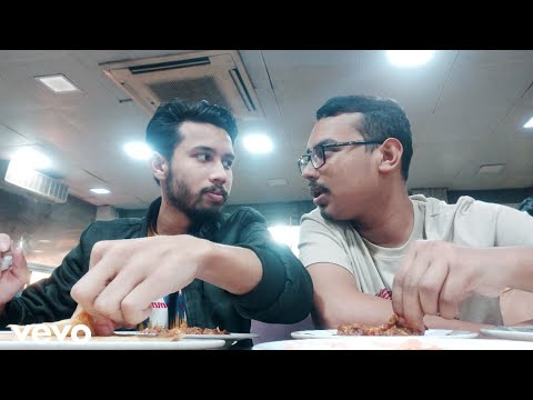 Chicken Chaap & Soft Shahi Paratha Yummy | Mirpur Street food | Street Testy Dinner | Ramjan Khan