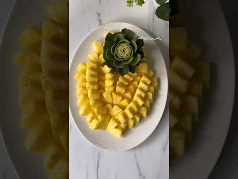 How to cut a pineapple into A Heart shape 💛 TUTORIALS For fruit platter ideas✨ #shorts