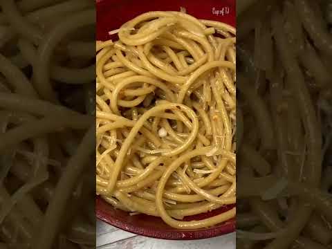 I crave this 10 minute garlic noodles 🤤