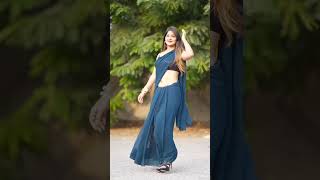 huge milky boobs girl in saree #sareefashion #sareeaddict #saree #navel #sareelovers #sareelove