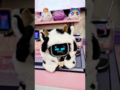 #shorts EMO my Al desk pet and his new outfits 🐮🐶