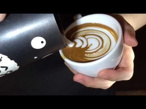 Latte art swan