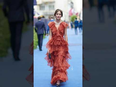 Alexa Chung Red Carpet Looks #celebrityinspiration