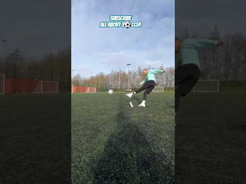 Perfect Kick #football #soccer #soccerchallenge #footballskills #footballchallenges #kick