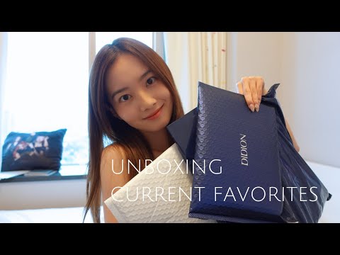 【UNBOXING】お気に入りのメイク、スキンケア、お洋服紹介を英語で紹介！お久しぶり🤍