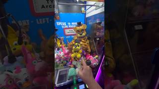 Rock, Paper, Sissors FNAF Claw Machine 😦 #shorts #clawmachine #arcade #fnaf #fivenightsatfreddys