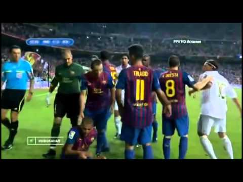 Las mejores peleas entre el real madrid y barcelona en los clasicos futbol