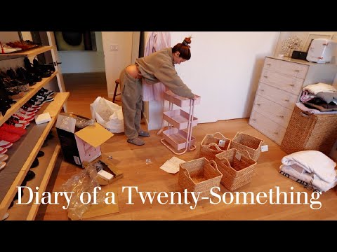 Diary of a Twenty-Something l reorganize my entire closet, haul, etc.