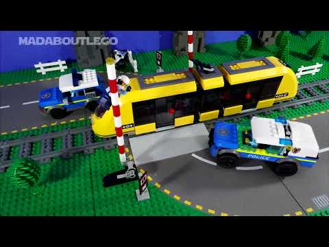 LEGO City Downtown Streetcar and Station 60423