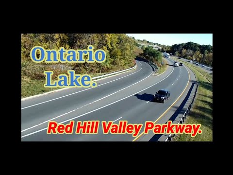 Ontario Lake & Red Hill Valley Parkway - Hồ Ontario & Đại lộ Red Hill Valley.