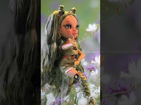 Animated stop motion JISOO FLOWER Dance by Rainbow High Olivia Woods #stopmotion #toysvideo #shorts