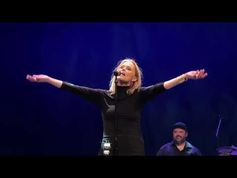 Belinda Carlisle - Heaven Is A Place On Earth (live in Newcastle 24 Sep 2024)