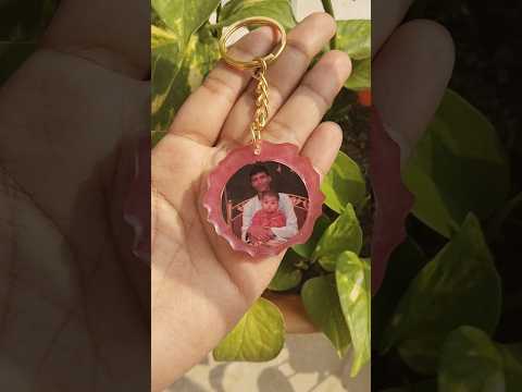 Simple Resin Keychain 🪷💗 #yoursuchana #resinkeychain #shortsvideo #resinart #resinlovers #shortsfeed