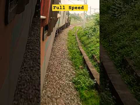 Sengottai to Tambaram SF Train crossing on Full Speed #shortsvideo #trending