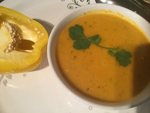 Paleo diet tomato capsicum soup