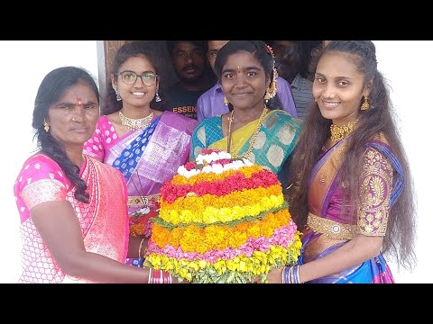 batukamma celebrations in Sadhana junior clz