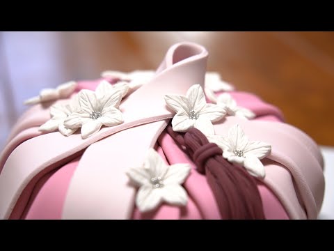 [Korean Food] How to make a Beautiful Korean Wrapping Cloth-Shaped Cake 🎂 🍰 🎁 🇰🇷