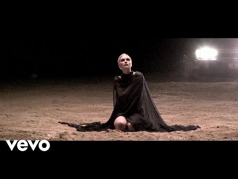 Jessie J - Thunder (Behind The Scenes)