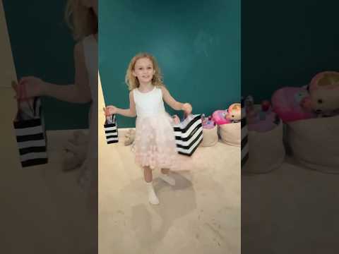 Can you help her choose an outfit for the disco? #jonathanjoly #shorts #daughter ￼