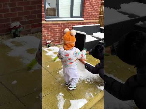 Making my first snowman ☃️ with mummy