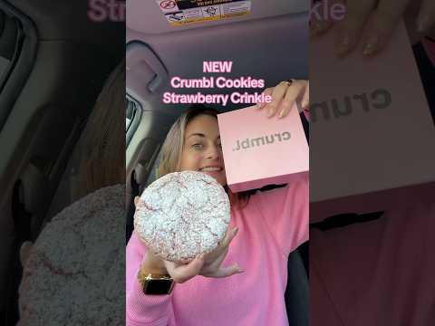 NEW Crumbl Cookies Strawberry Crinkle 🍓🩷#newcrumbl #crumbl #crumblcookiesoftheweek