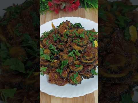 crispy karela pyaz ki chtpati sabji ki recipe #deepikakirecipes #holi #karela #shorts #foodie #viral