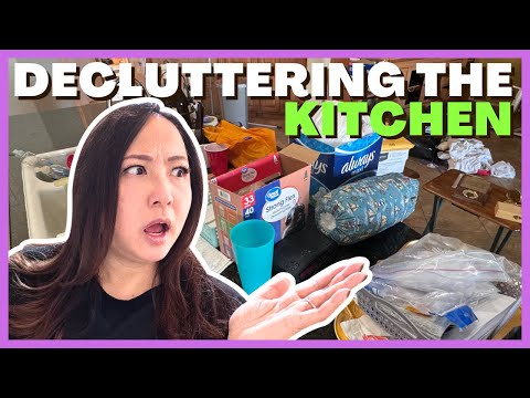 Revealing a Kitchen Island After It's Decluttered