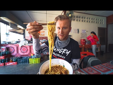 Found Best Khao Soi in Chiang Mai / Lost Brakes Riding a Scary Road / Motorbike Tour Thailand