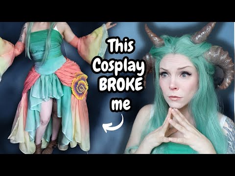 This cosplay finally BROKE me (Fearne Callway skirts!)