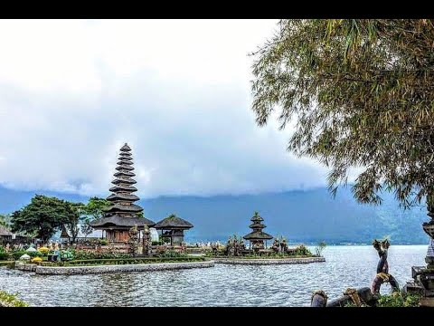 バリ島　ウルン・ダヌ・ブラタン寺院　アクリル画デモ　2/3  （全再生時間5時間40分中）