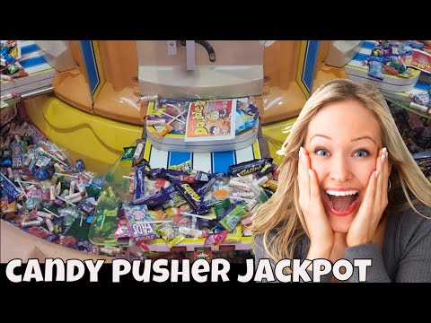 CANDY PUSHER JACKPOT AT THE ARCADE BIG SWEETLAND!! SO MUCH CANDY AND CUTE PRIZES!!