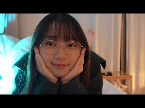 ASMR my friend/girlfriend is talking to me even when I am sleepy (Japanese, English, Korean)