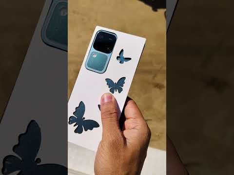 Vivo V30 colour changing phone peacock green #vivov305g #vivobangladesh #vivov30