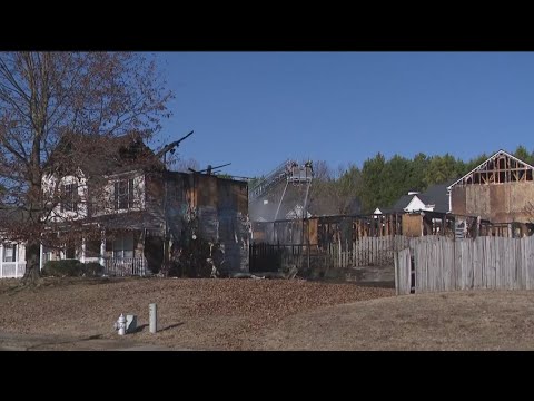 Fire destroys home, damages two others in Gwinnett County on Christmas Eve