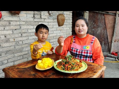 贵州的炸洋芋为何那么好吃，全靠这种五香辣椒面【梅子美食】