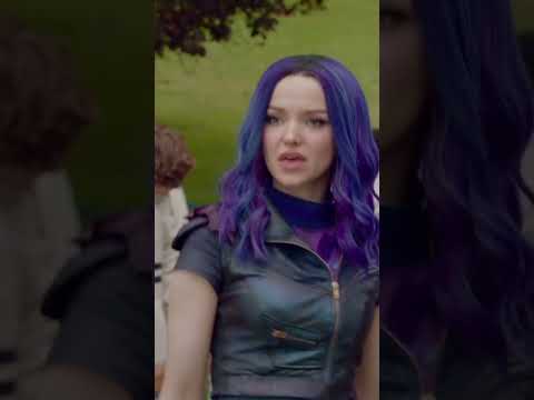 Descendants 3 - Another Conflict Between Uma & Mal -  Dove Cameron #descendants #descendants3