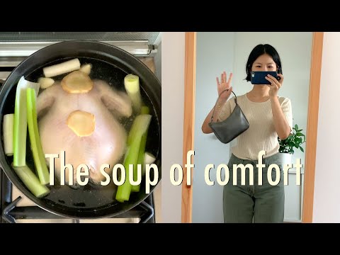 Chicken soup recipe | What's in my makeup bag | Apartment Coffee | Meidi-Ya grocery | Singapore Vlog