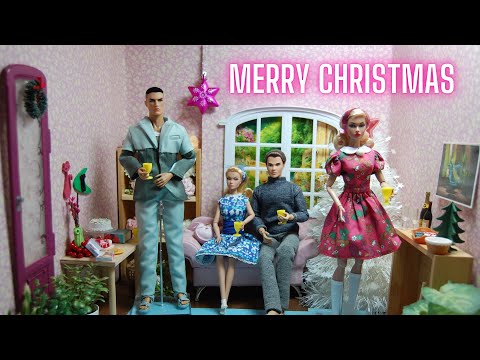 Merry Christmas! Come Inside Our Doll Party