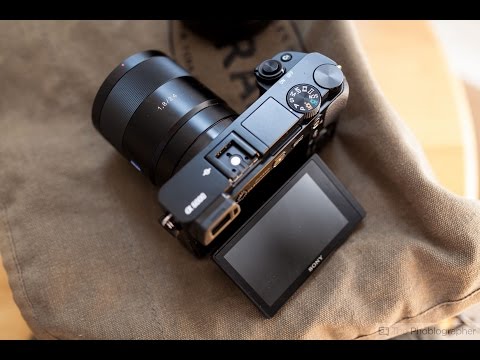 Sony Alpha 6000 Unboxing