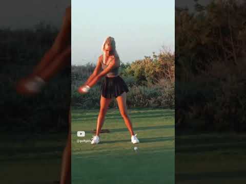 Hot Women Golfers: Who Is the Best?