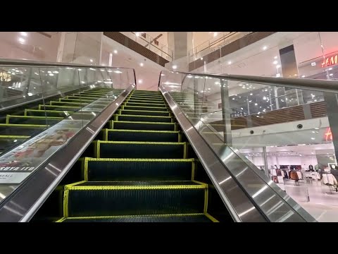 イオンモール沖縄ライカム アクアリウム前エスカレーター1階-2階/AEON MALL Okinawa Rycom Escalator 1F-2F in front of Aquarium