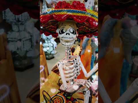 We just love our  Day of the Dead Catrina’s! ♥️👒 Want see more? Come & visit our store! #homedecor