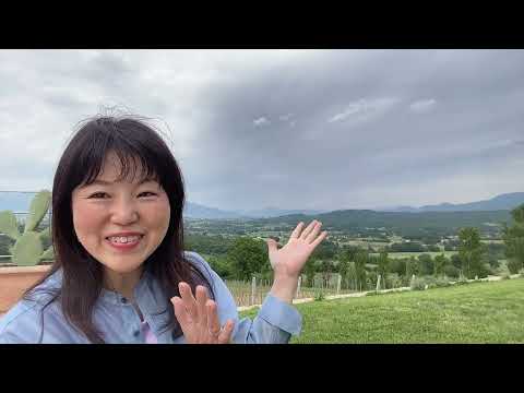 朝8時　イタリアの田舎から