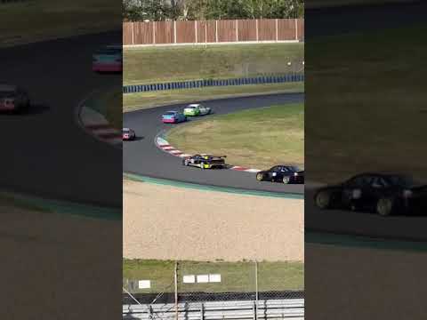 Theesome Overtaking with Porsche 924S in Zolder during Trackdays with @oldtimertrackdays