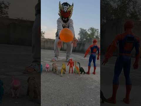 Powet ranger superhero water balloon on trex zoo animals spiderman