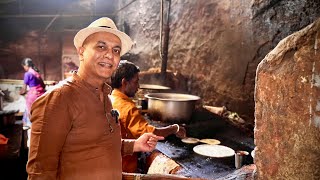 Found This 70-Year Old Wood Fire Dosa Stop On Our Way To Coorg! SABARI PRASAD HUNSUR Coorg Food Tour