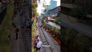 Hanoi Train street, time lapse. Vietnam travel, Vietnam life #shorts #hanoi #hanoistreet #hanoitrain