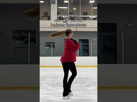 look at how good my sit spins are getting🙈 #iceskating #figureskater #figureskating #iceskater