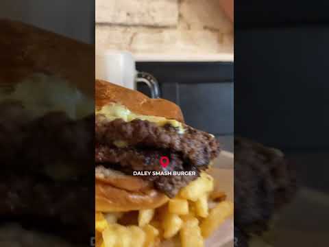 HAWAII BEST EATS - Daley Smash Burgers (Honolulu,Hawaii) #smashburgers #shorts #hawaii